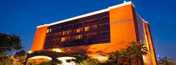 The Piccadily - Lucknow 01.jpg